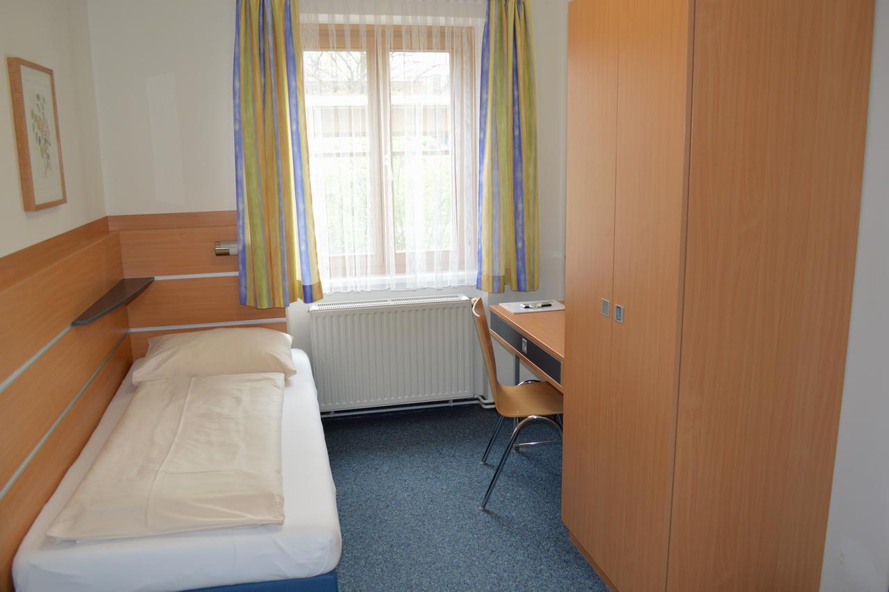 Gaestehaus Der Lk-Technik Mold Buitenkant foto